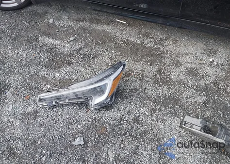 2025 Toyota Corolla Se z USA, uszkodzony, nr VIN 5YFS4MCE7SP237136